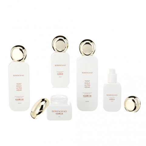 Golden for Ball Cap Skin Care Serum Flat Square Flat Glass Can Packaging with Screw Cap Face Cream Lotion