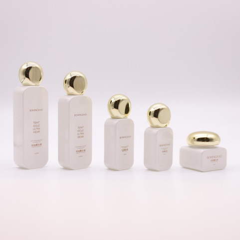 Hot Sale Cosmetic Packaging Serum Bottle Pump for Gold Lotion Top Bottle with Empty Glass Bottles with Pump