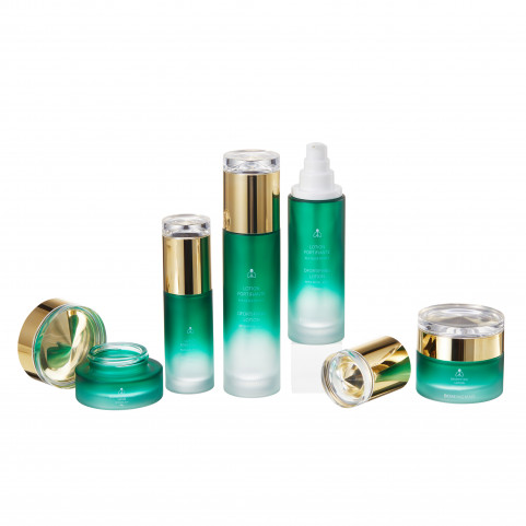 China Glass Packaging Luxury 40ml 100ml Flat Cosmetic Skincare Bottles Set OEM ODM OBM Wholesale Price Customizable Suppliers