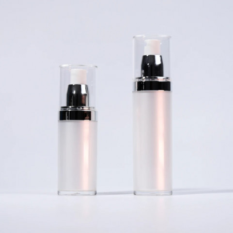 Белый пластиковый airless-флакон 30–50 мл